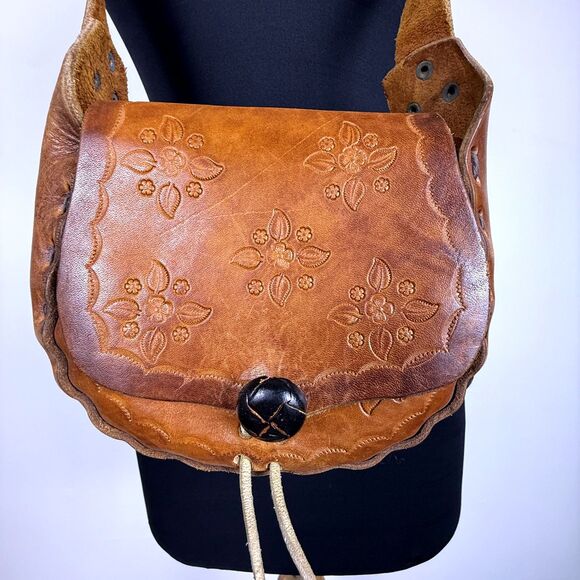 Vintage Boho Tooled Leather Floral Crossbody Purse | Rustic 70s Shoulder Bag - Picture 3 of 12